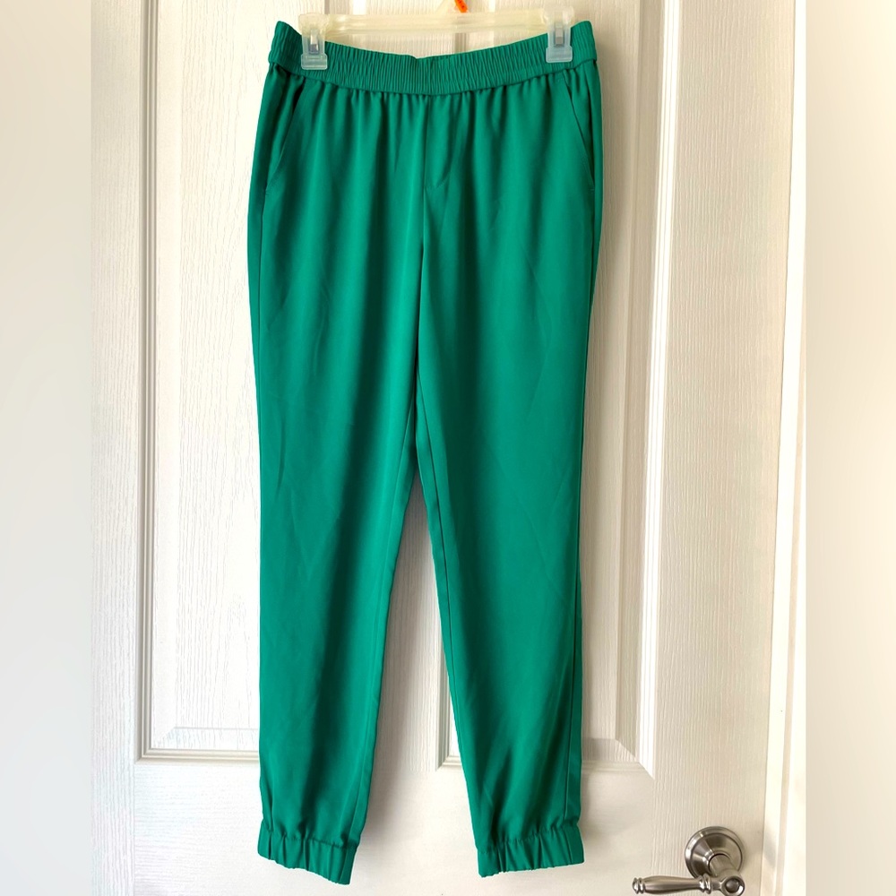 Ankle crop like joggers-slacks